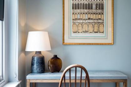 The Portobello Star- Notting Hill 1 Bed - image 22