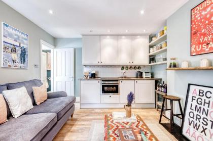 The Portobello Star- Notting Hill 1 Bed - image 30