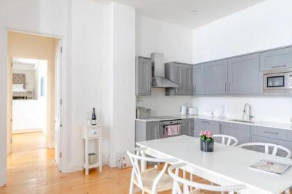 Chic 2BD Flat - 5 Minutes from Marylebone - image 16