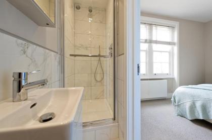 Fabulous three bedroom flat near Marylebone by UnderTheDoormat - image 21
