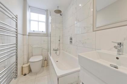 Fabulous three bedroom flat near Marylebone by UnderTheDoormat - image 23