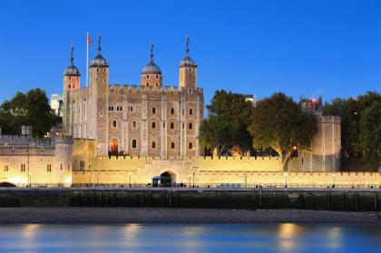 Luxury 1 Bed Apartment in East London - image 28
