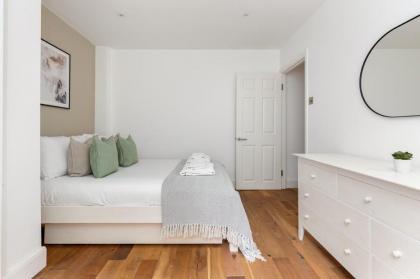 The Abbey Road Apartments - image 21