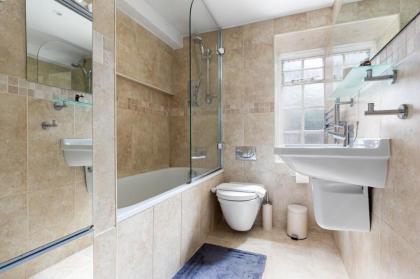 The Abbey Road Apartments - image 24