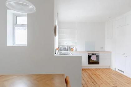 Bright 2BD Flat - 4 min walk to Hampstead Heath - image 21