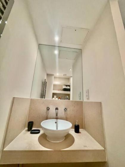 Spacious Two Bedroom Apartment - image 24