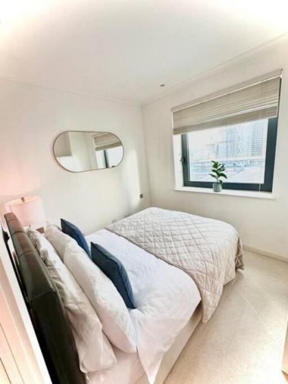 Spacious Two Bedroom Apartment - image 29