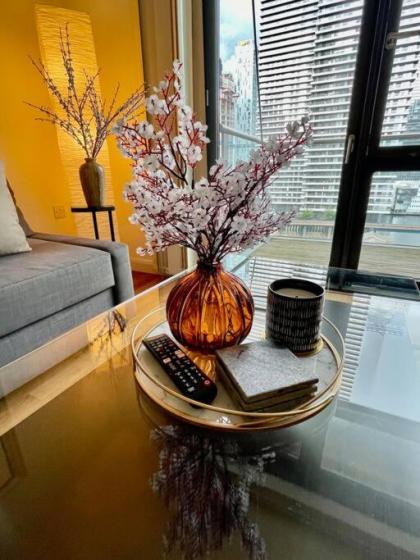Entire 1 bed Apartment with private Balcony - image 28