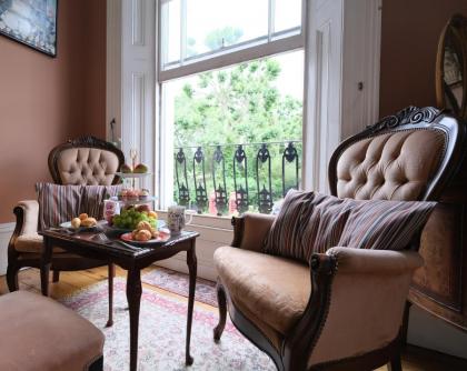 Quaint Apartment in Primrose Hill London - image 28
