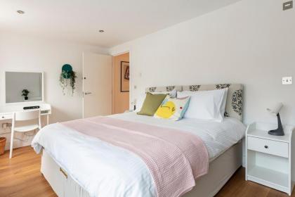 Child & pet friendly | Parking - image 21