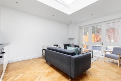 The Shepherd's Bush Luxury Villas - image 14