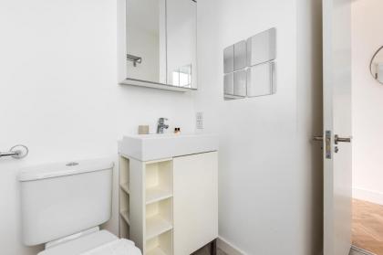 The Shepherd's Bush Luxury Villas - image 26