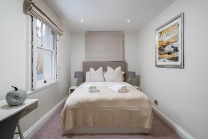 Luxury 2 Bedroom Apartment On Portobello Road - image 18