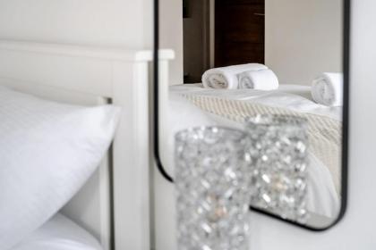 First Class Living Experience Luxury In Harley St - image 22