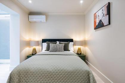 Marble Arch Suite 2-Hosted by Sweetstay - image 29