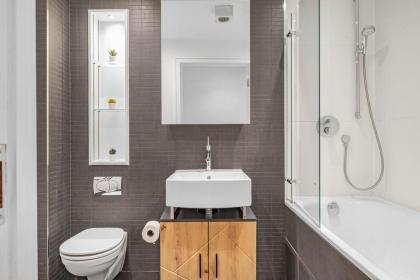 Terrace & King's Cross - City Apartment - image 24