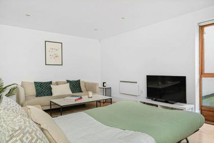Terrace & King's Cross - City Apartment - image 26