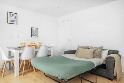 Terrace & King's Cross - City Apartment - image 27