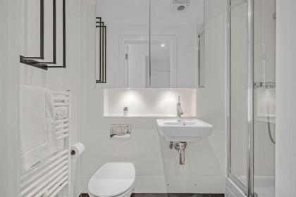 Terrace & King's Cross - City Apartment - image 28