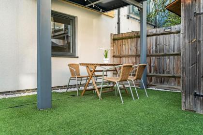 Terrace & King's Cross - City Apartment - image 29