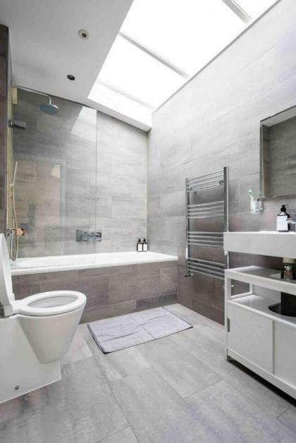 Stunning 3-Bed House in central London - image 26
