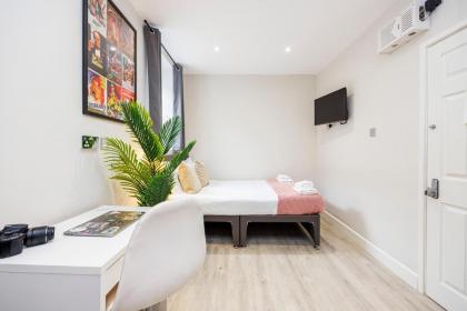 Quality Spitalfields Accommodations - image 26