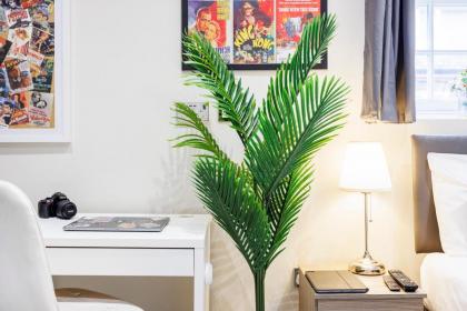 Quality Spitalfields Accommodations - image 30