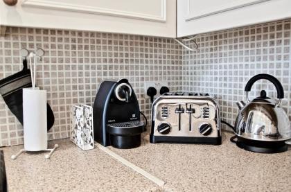 Stunning flat in Notting Hill - image 21