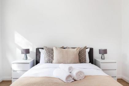 Islington & Townhouse in Barbican - City Apartment - image 15