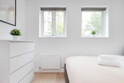 Islington & Townhouse in Barbican - City Apartment - image 25