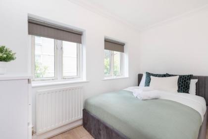 Islington & Townhouse in Barbican - City Apartment - image 26
