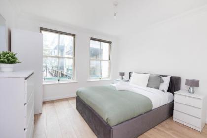 Islington & Townhouse in Barbican - City Apartment - image 3