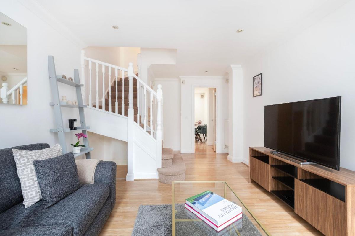 Islington & Townhouse in Barbican - City Apartment - image 7