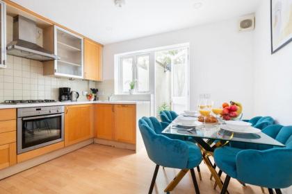 Islington & Townhouse in Barbican - City Apartment - image 9