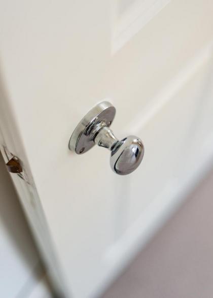 Stunning one bedroom in top location - image 26