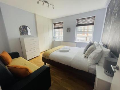 The Hampstead Residence - image 21