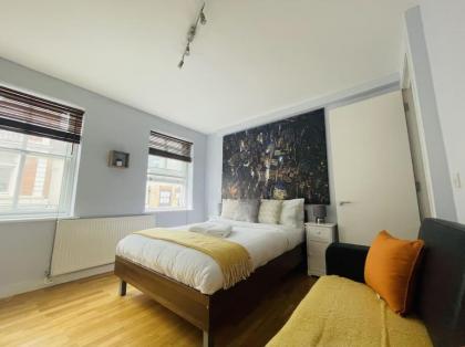 The Hampstead Residence - image 22