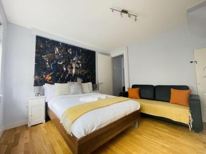 The Hampstead Residence - image 26