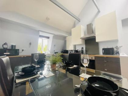 The Hampstead Residence - image 29