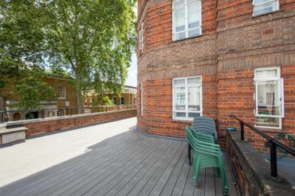 Sleek & Stylish 1BD Flat w balcony - Kings Road - image 22