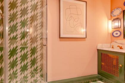 Luxurious & Stylish 2BD House - Bayswater! - image 23