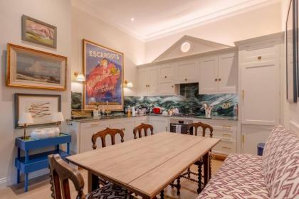 Luxurious & Stylish 2BD House - Bayswater! - image 26