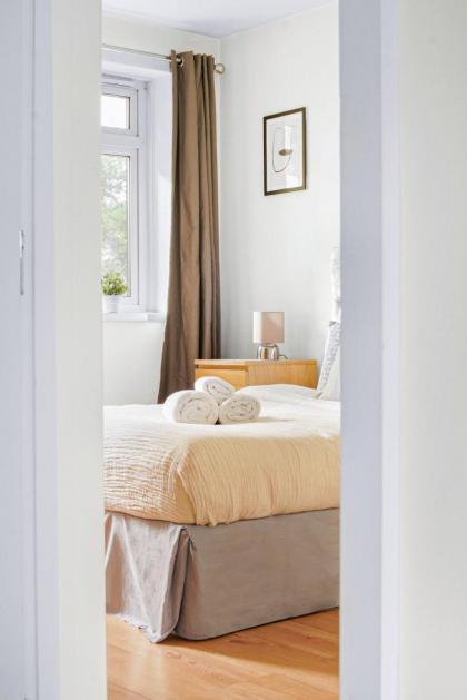 Paddington Station - City Apartment - image 25