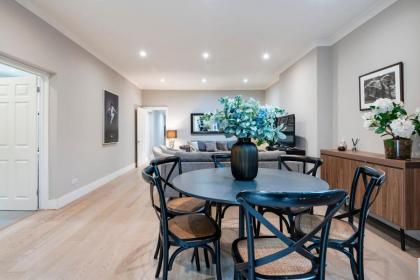 Hampstead Garden Flat-Hosted by Sweetstay - image 27