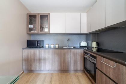 The Ravenscourt Park Collection - image 23