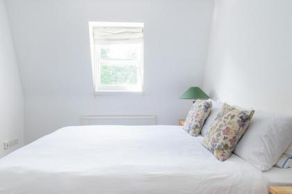 Inverness Terrace Homely 2 Bedroom INV-04 - image 22