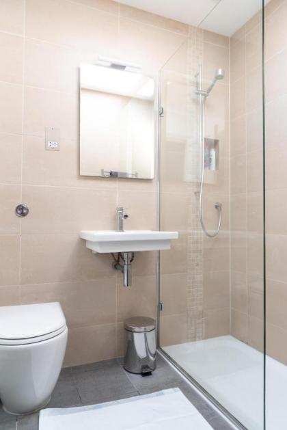 Inverness Terrace Homely 2 Bedroom INV-04 - image 23