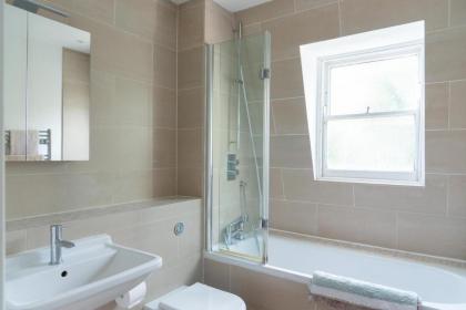 Inverness Terrace Homely 2 Bedroom INV-04 - image 27