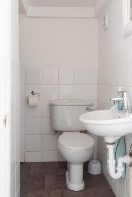 Inverness Terrace Homely 2 Bedroom INV-04 - image 30