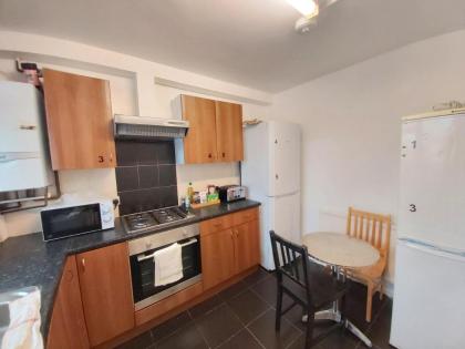 London Oldbury house rooms - image 26